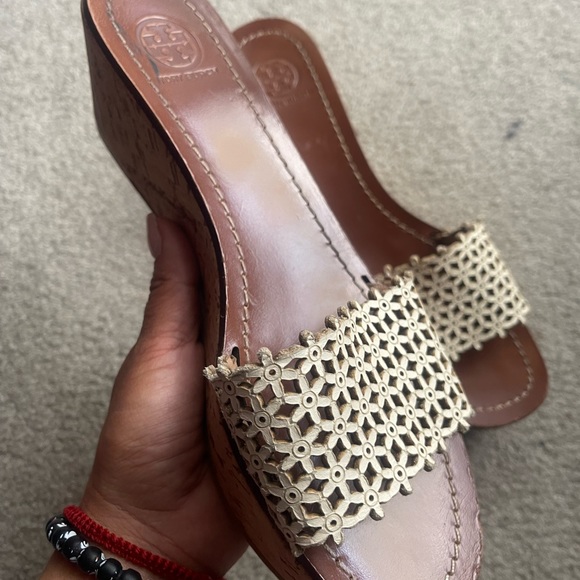 Tory burch wedge sandals - Picture 2 of 6